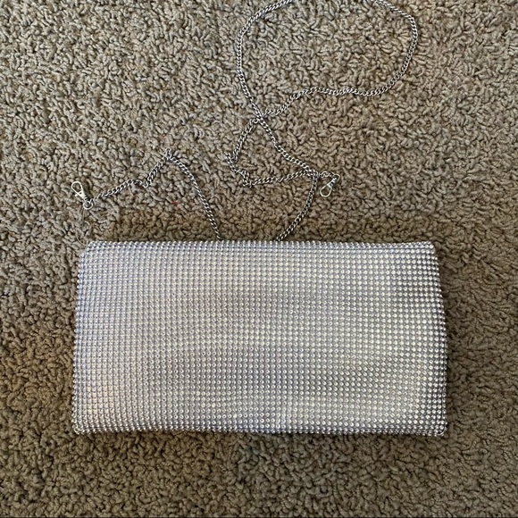 Crossbody clutch - Picture 8 of 10